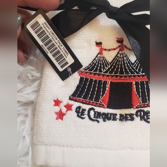 The Night Circus, face towel, Fairyloot - Picture 3 of 3
